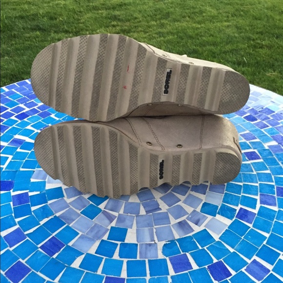 SOLD!  Sorel Joan of Arctic waterproof wedges - Picture 4 of 7